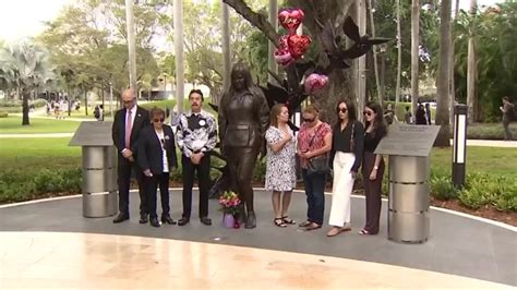 Victims’ loved ones mark 5-year anniversary of deadly FIU bridge collapse